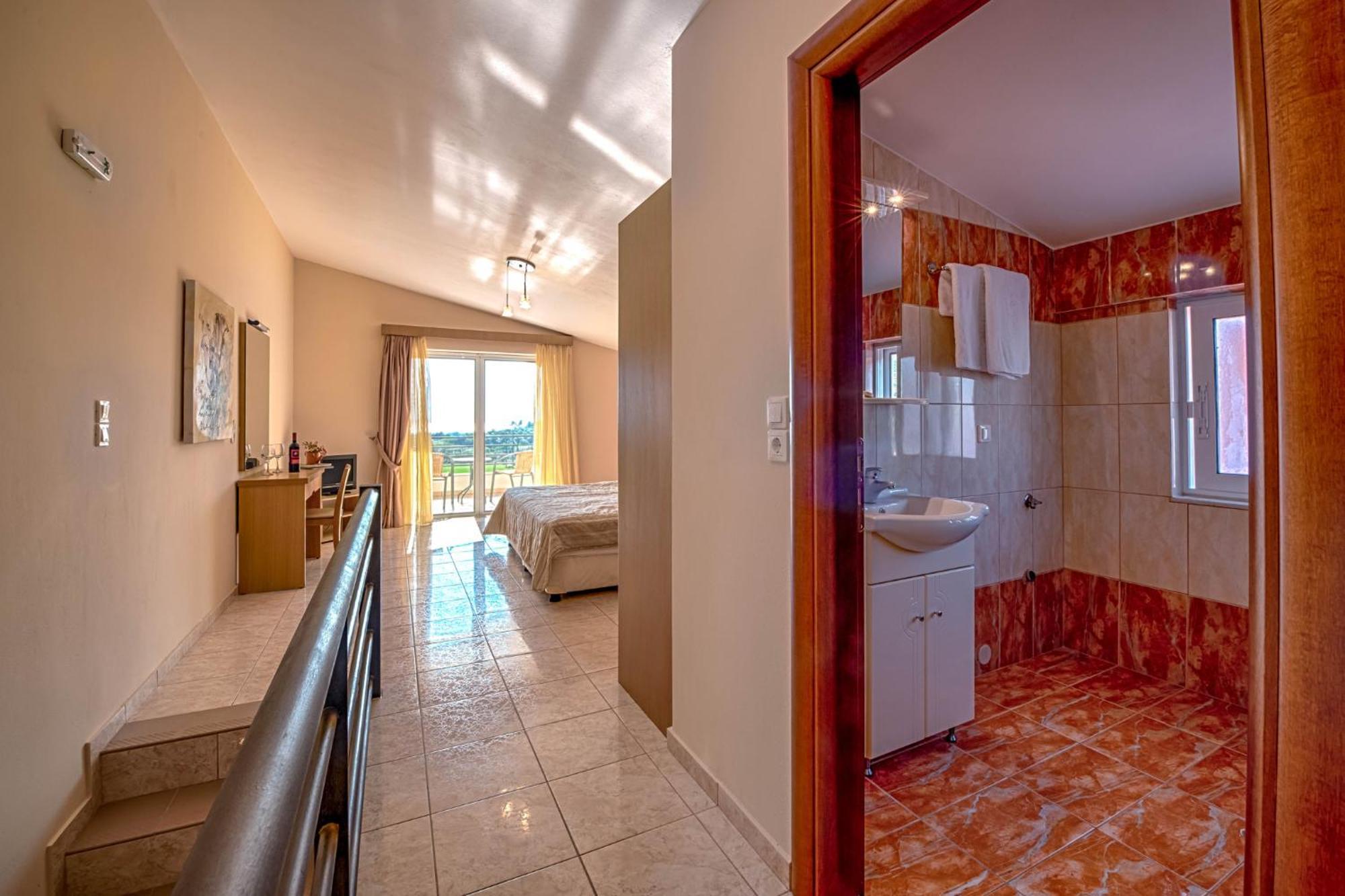 Aparthotel Anilio Plaza Zacharo Pokoj fotografie